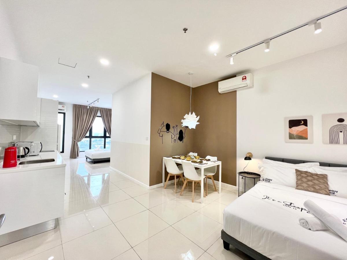 Highpark Suites Kelana Jaya, Petaling Jaya By Sleepy Bear Exterior photo