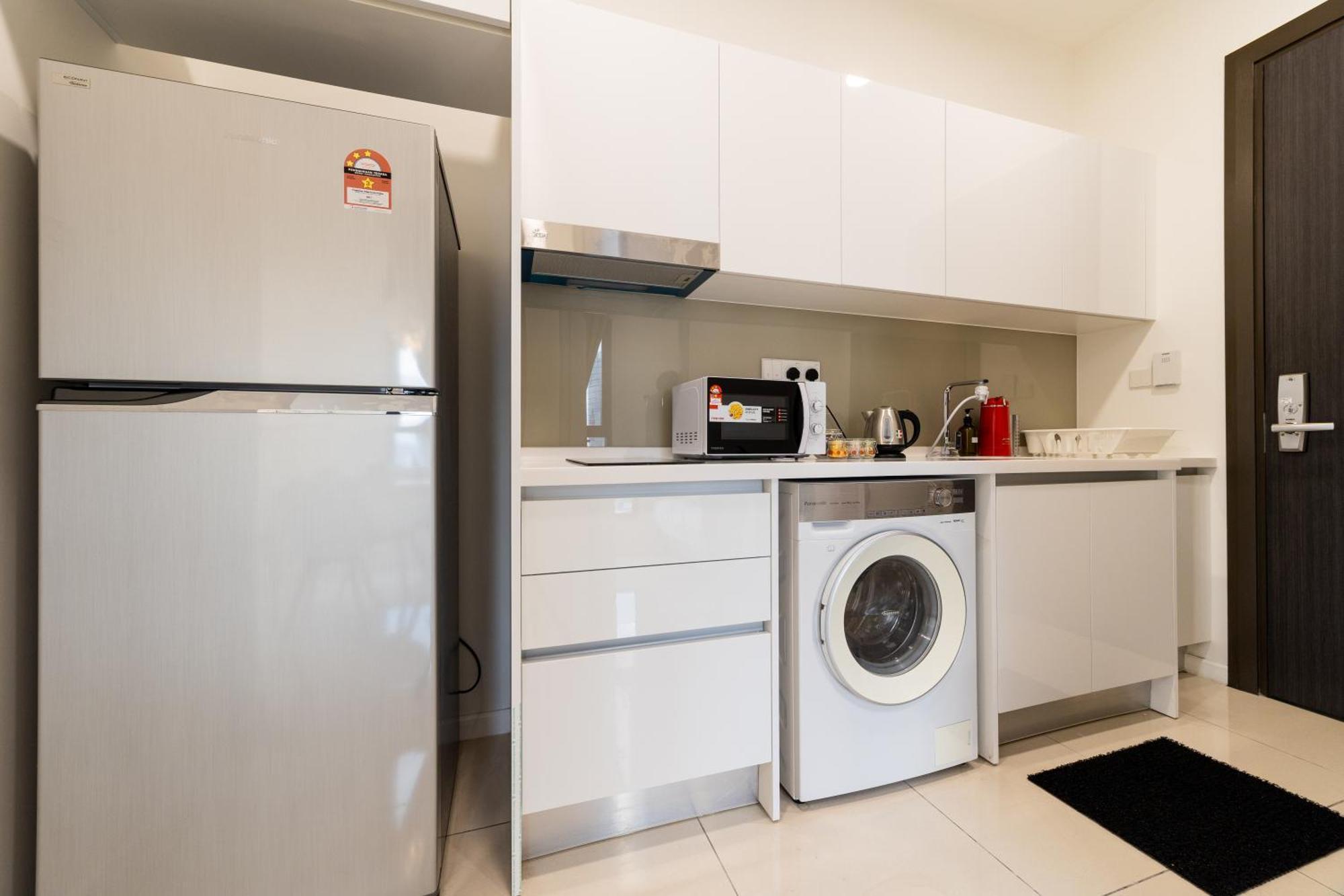 Highpark Suites Kelana Jaya, Petaling Jaya By Sleepy Bear Exterior photo