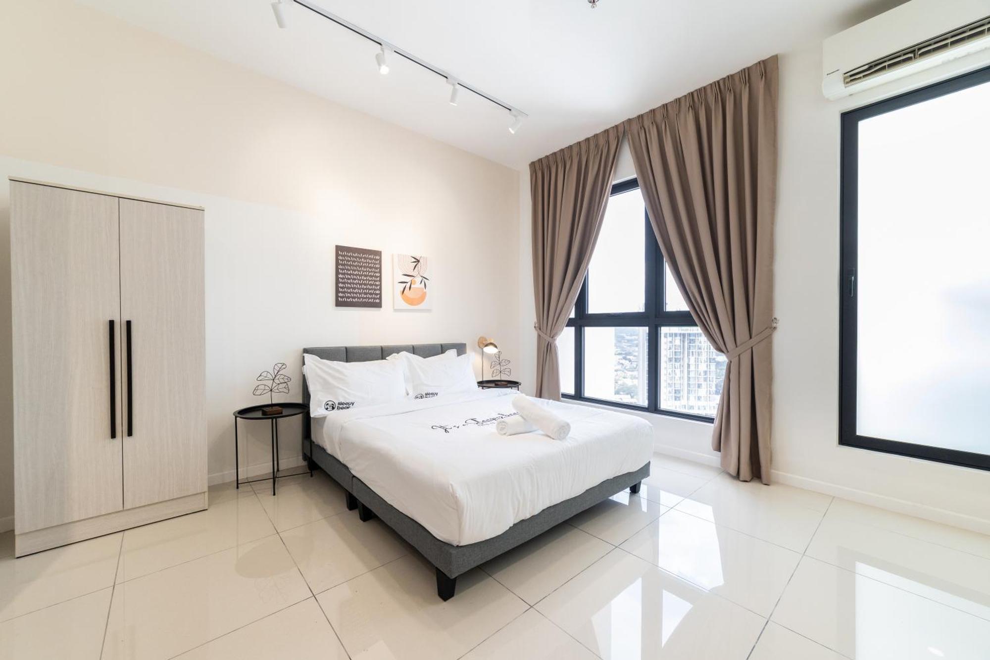 Highpark Suites Kelana Jaya, Petaling Jaya By Sleepy Bear Exterior photo