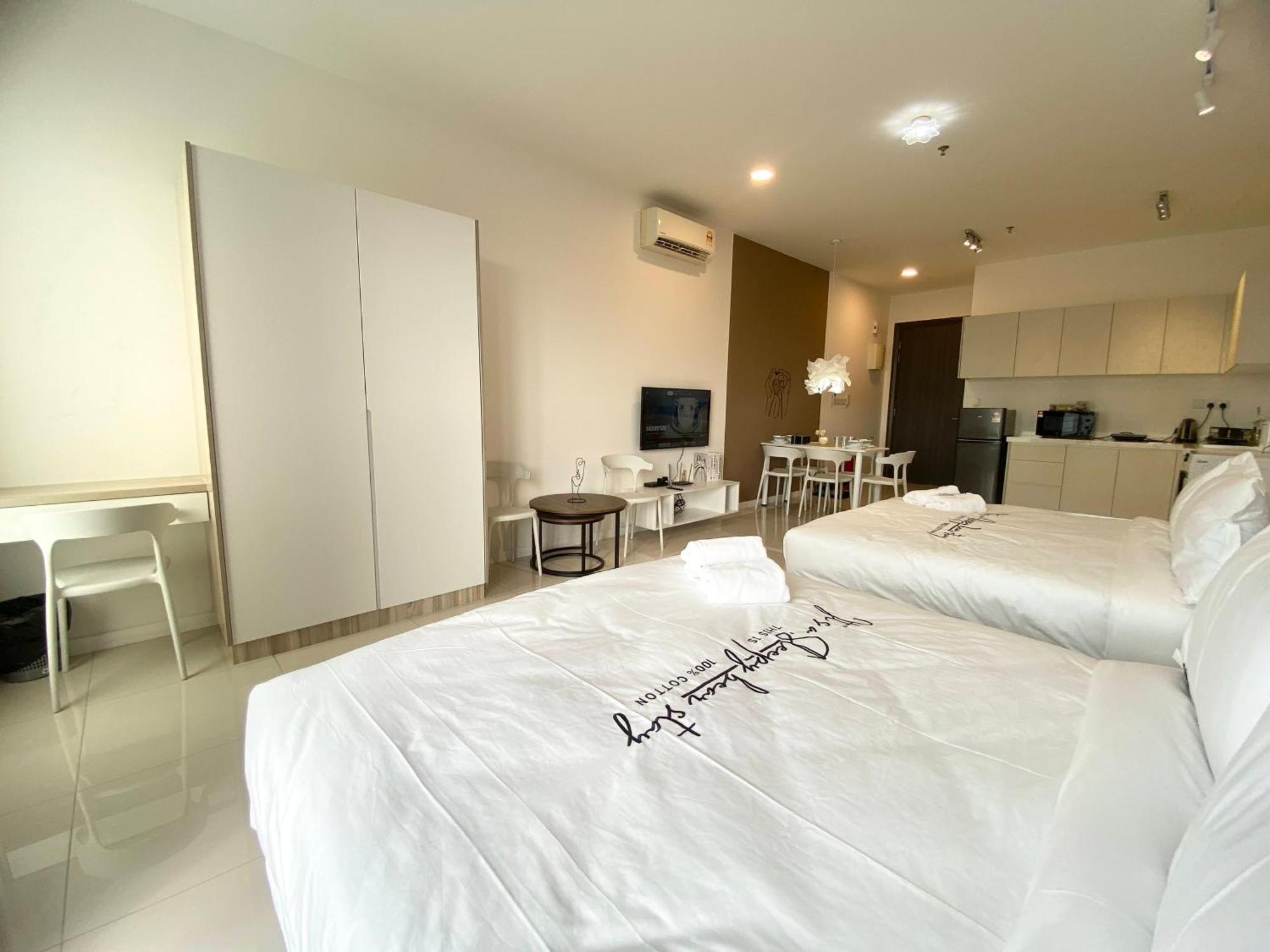 Highpark Suites Kelana Jaya, Petaling Jaya By Sleepy Bear Exterior photo